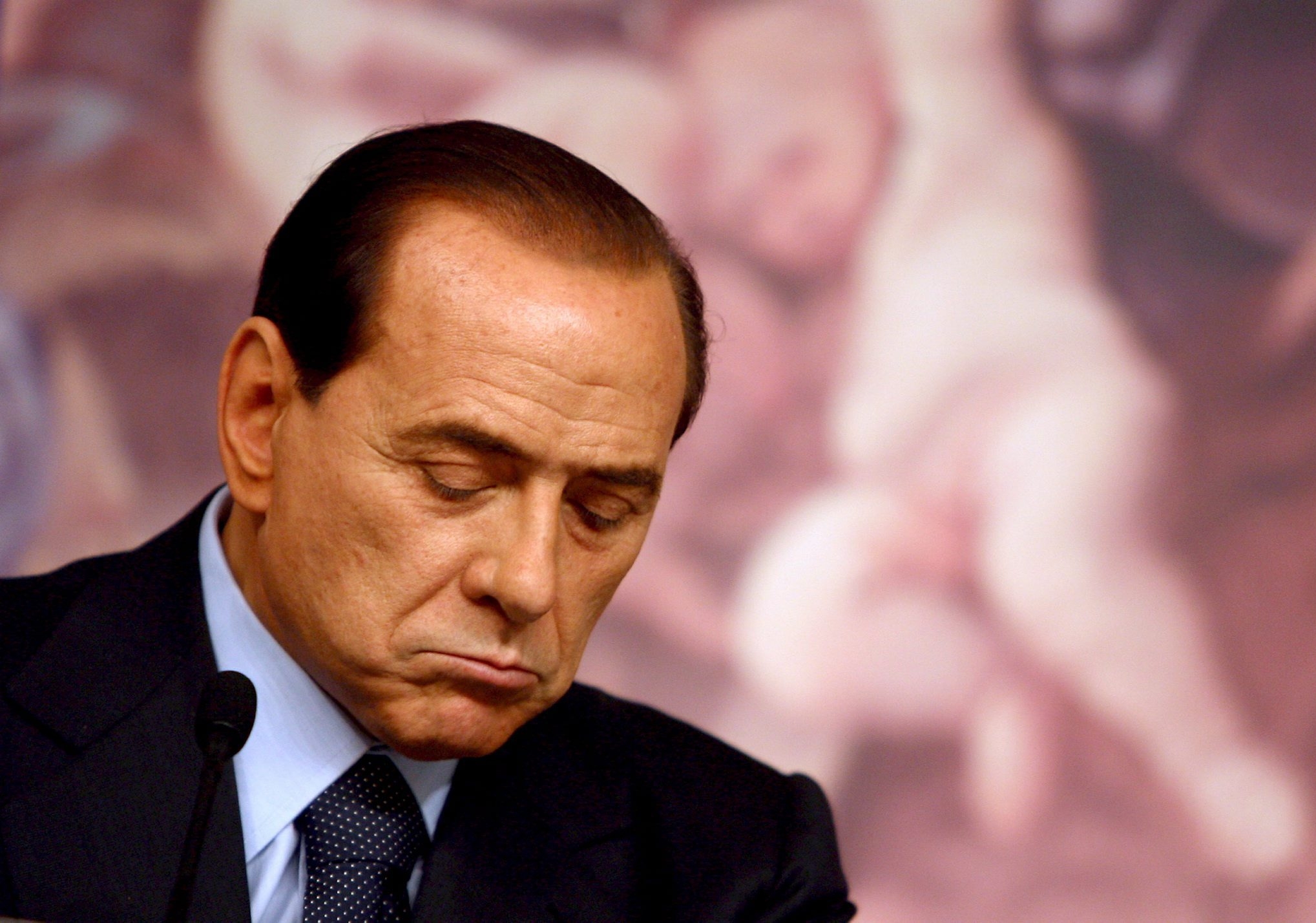 Fotomontaggio berlusconi vestito da papa 23 Fotomontaggio berlusconi vestito da papa 81