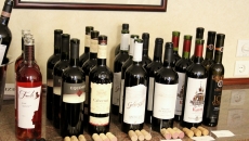 expoziţie de vinuri