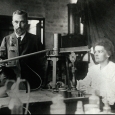 Pierre si Marie Curie