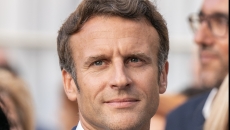  Macron